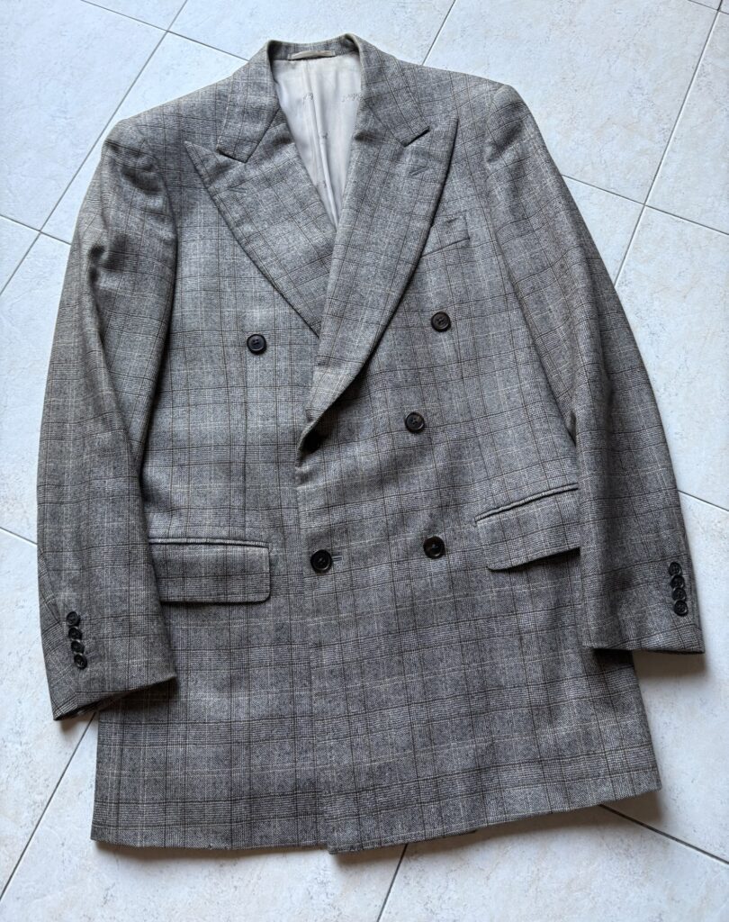 Belvest(ベルベスト)のテーラードジャケット