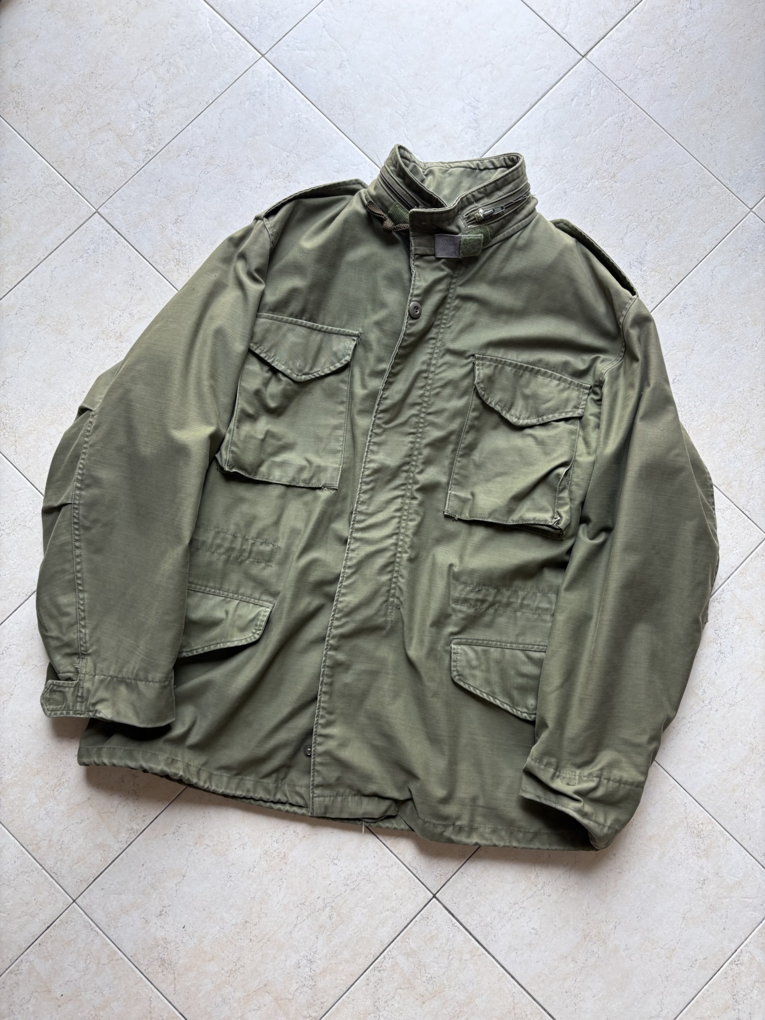 アメリカ軍 M65フィールドジャケット
クラシックスタイルのアイテムの一つ