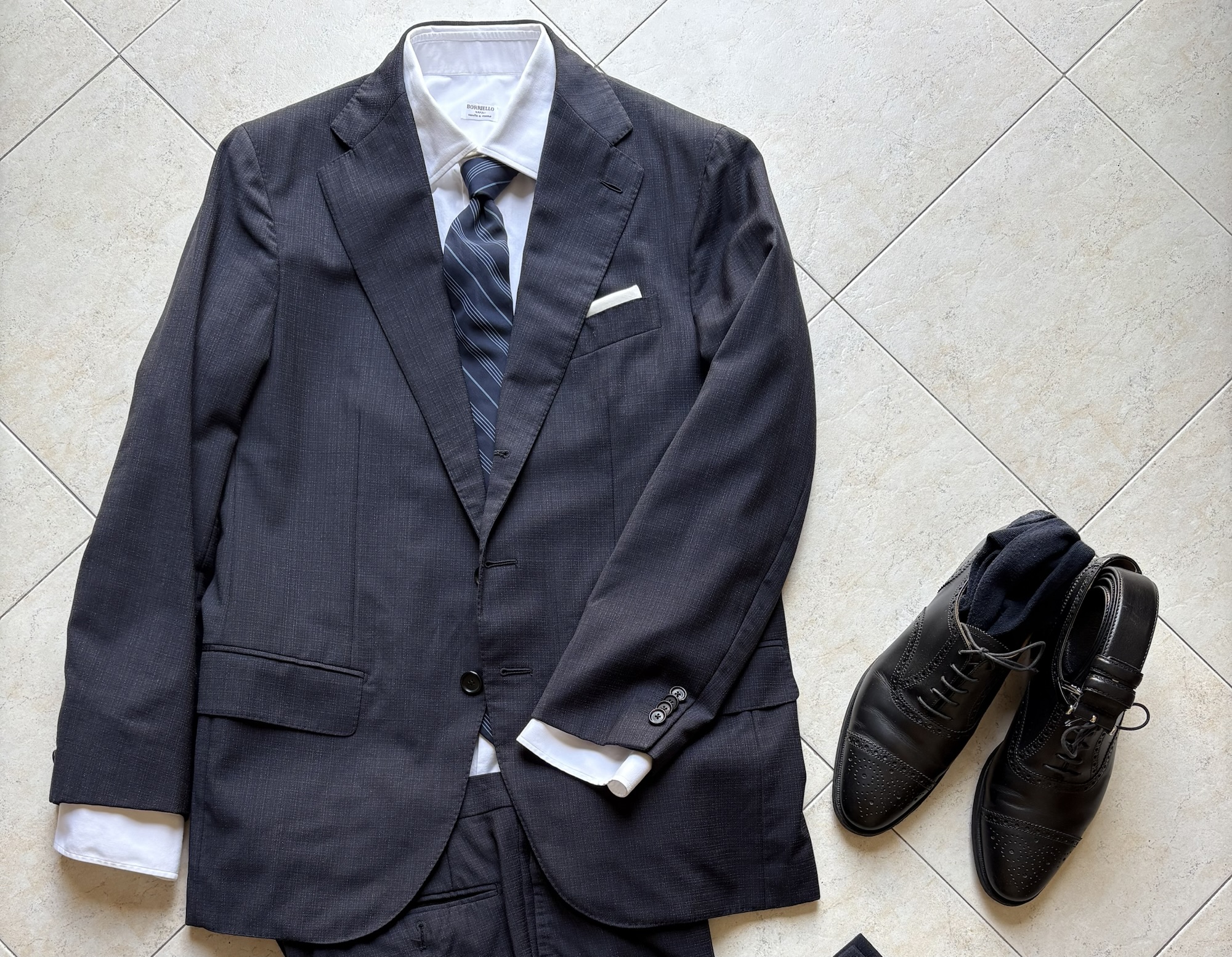 クラシック音楽の演奏家必見！男性向け 舞台衣装 完全ガイド