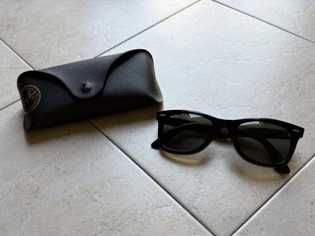 Ray-Ban WAYFARER