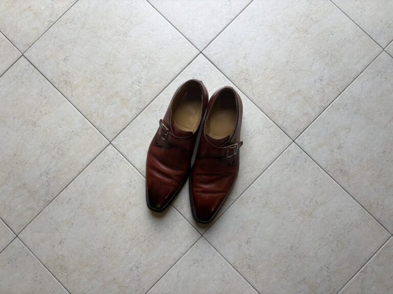 職人技が生み出す艶 Sutor Mantellassi シングルモンクストラップ