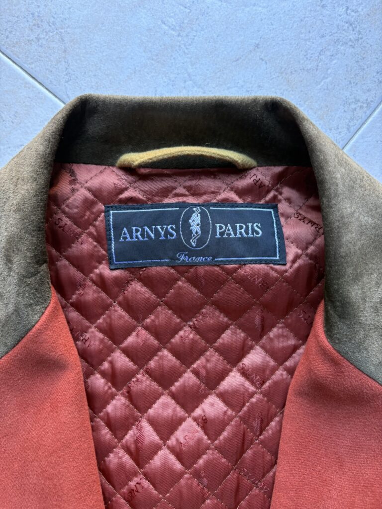 ARNYS PARISのコットンジャケット　タグの様子
