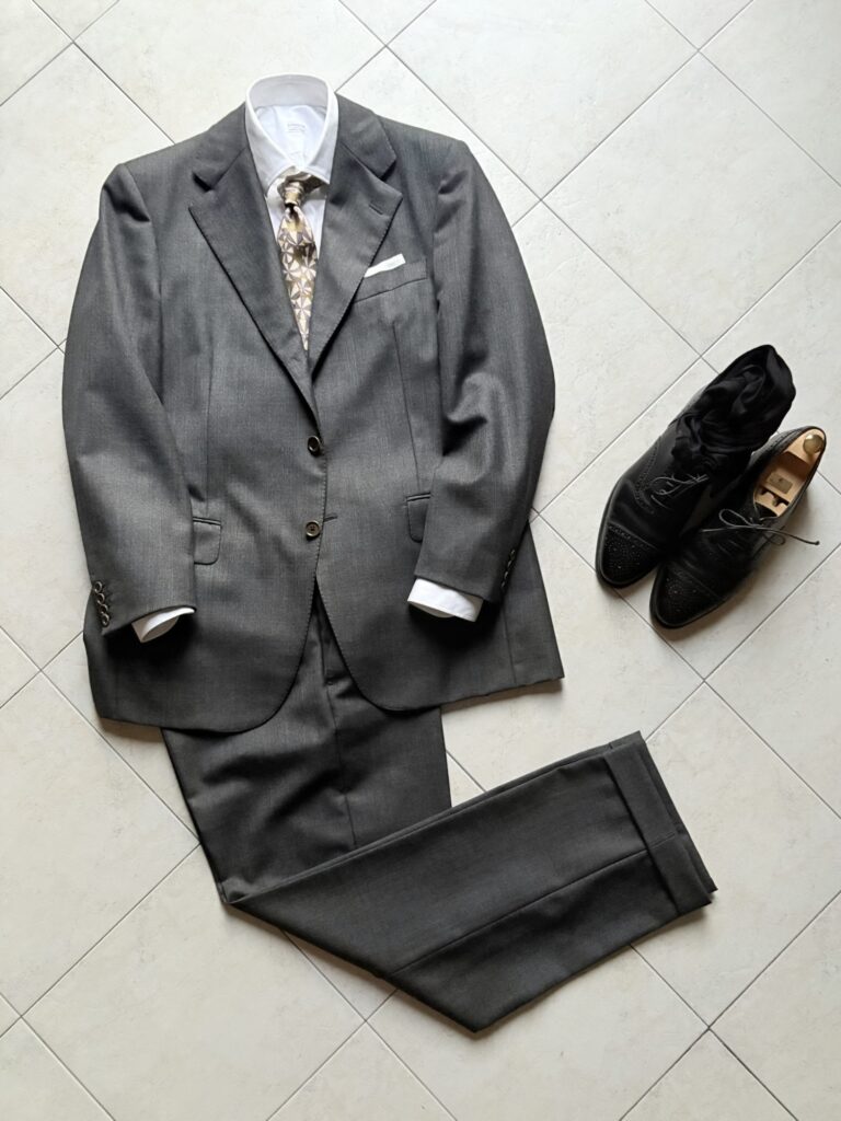 イタリア ディナー 服装 男性 秋冬 スーツコーデ