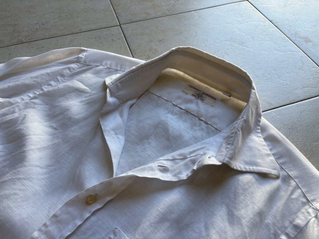 イタリアでは誰もボタンをいくつ開けるか気にしない理由