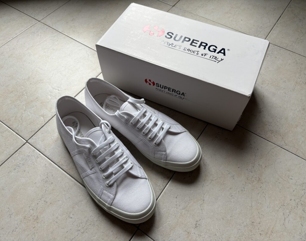 Superga 2750 Canvas Sneakers 購入時の写真