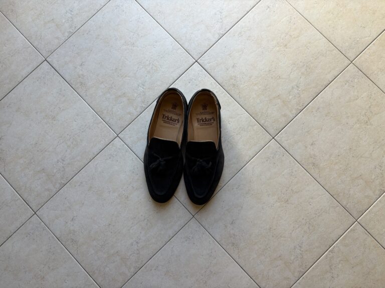 野暮ったさが生む愛嬌 Tricker’s Chelsea タッセルローファー